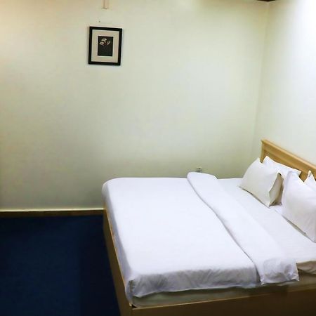 Al Farhan Hotel Suites Riyadh Ngoại thất bức ảnh