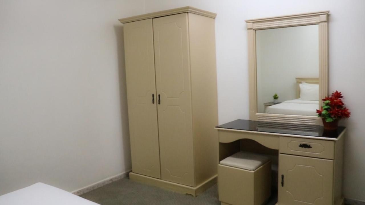 Al Farhan Hotel Suites Riyadh Ngoại thất bức ảnh