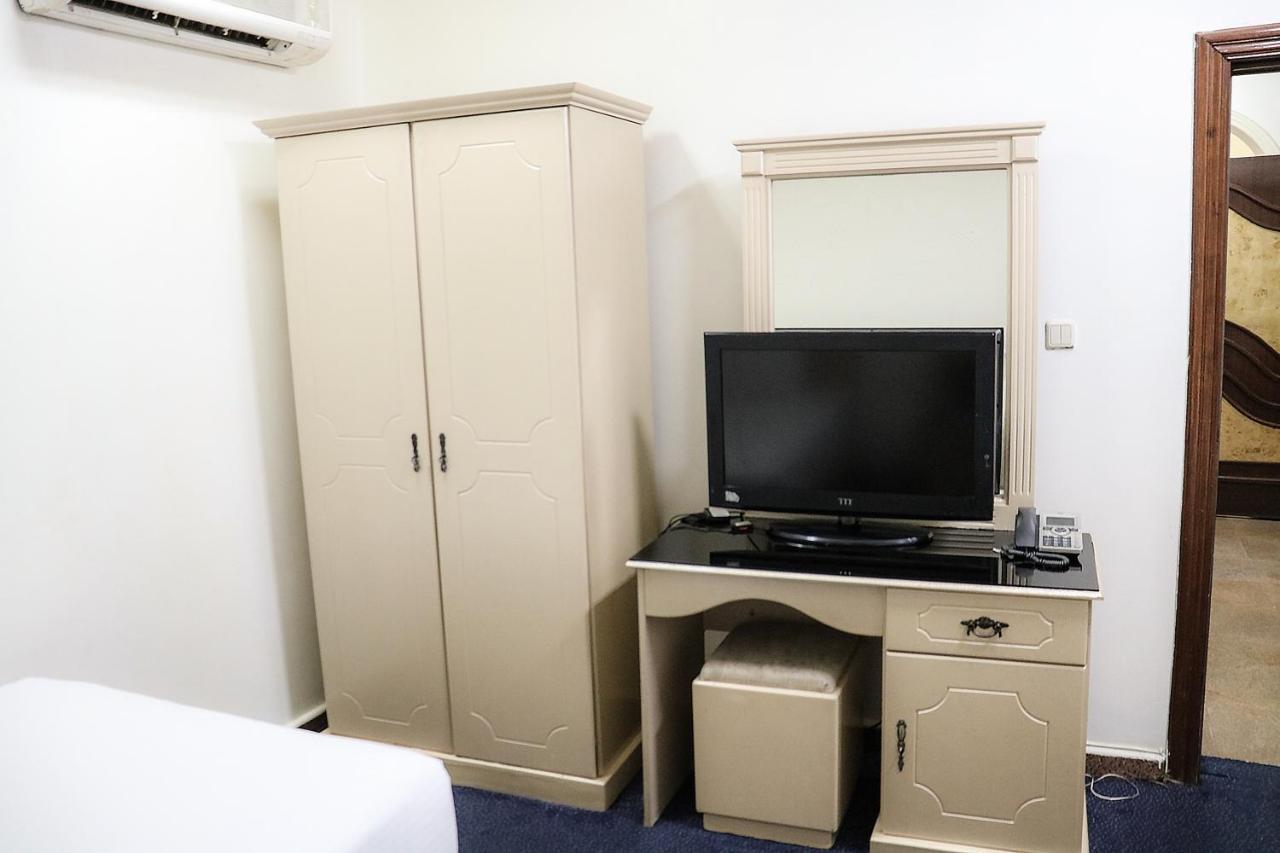Al Farhan Hotel Suites Riyadh Ngoại thất bức ảnh