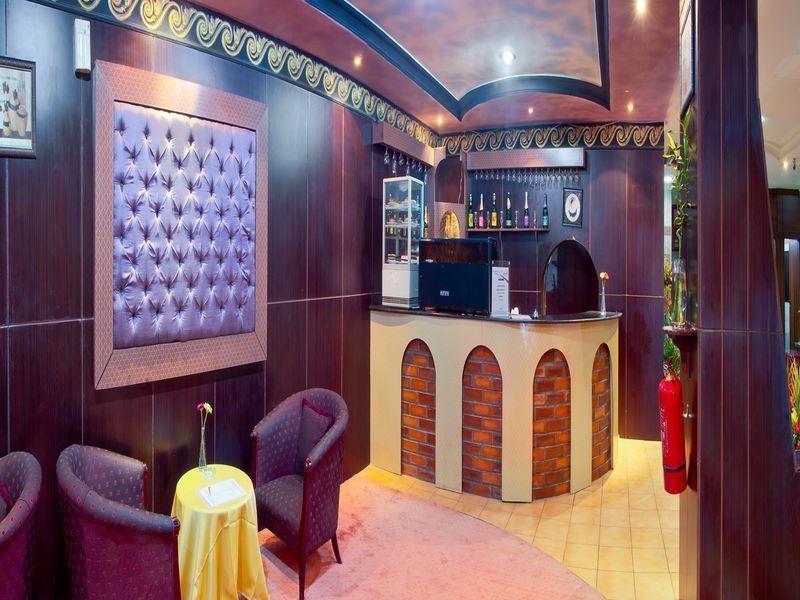 Al Farhan Hotel Suites Riyadh Ngoại thất bức ảnh